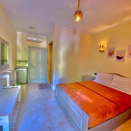 Happy Land Hotel Dahab Exterior photo