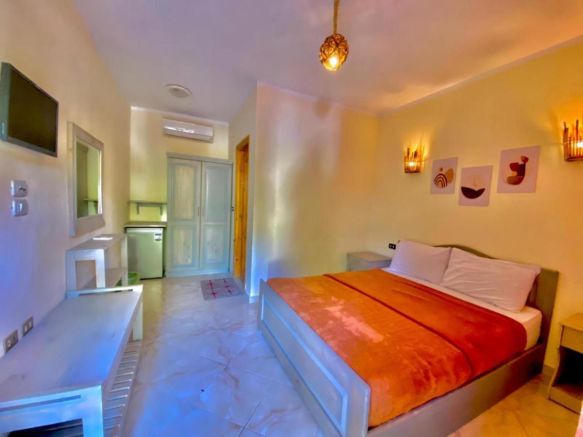 Happy Land Hotel Dahab Exterior photo